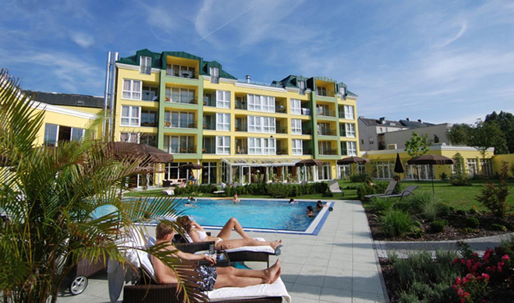 Parkhotel Бад-Шаллербах Екстер'єр фото